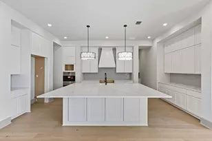 942 Bristol Crk Bnd, Lakeway, TX 78738 - Photo 6