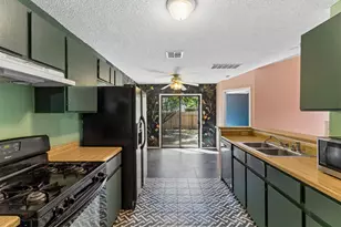 2411 Dowd Ln, Austin, TX 78728 - Photo 10