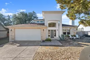 1030 Daviot Dr, Briarcliff, TX 78669 - Photo 1