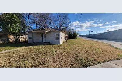 503 Martin Luther King Drive, Bastrop, TX 78602 - Photo 12