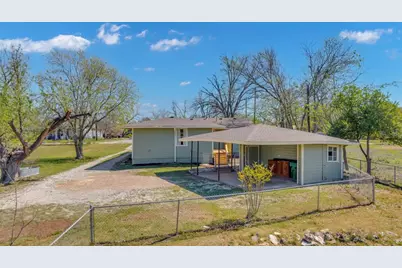 1309 Sloan Street, Taylor, TX 76574 - Photo 6