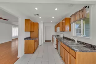 1309 Sloan St, Taylor, TX 76574 - Photo 24