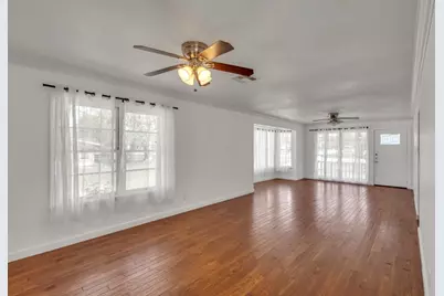 1309 Sloan Street, Taylor, TX 76574 - Photo 10