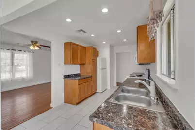 1309 Sloan Street, Taylor, TX 76574 - Photo 32