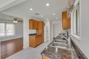 1309 Sloan St, Taylor, TX 76574 - Photo 32