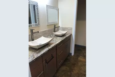 19600 Bee Creek Tavern Road #B, Spicewood, TX 78669 - Photo 12