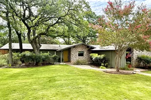 202 Tanglewood Dr, Fredericksburg, TX 78624 - Photo 1