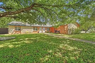 4910 Suburban Dr, Austin, TX 78745 - Photo 1
