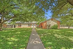 4910 Suburban Dr, Austin, TX 78745 - Photo 2