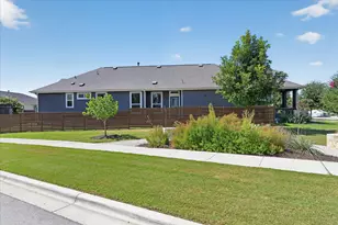 8901 Panhandle Dr, Austin, TX 78747 - Photo 28
