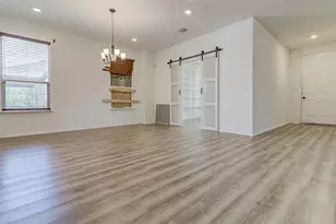 1004 Desaix Dr, Georgetown, TX 78628 - Photo 4