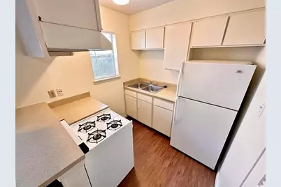 4204 Speedway #105, Austin, TX 78751 - Photo 4