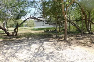 136 Bullfrog Holler Rd, Dale, TX 78616 - Photo 4