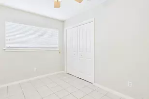 304 E 33rd St, Austin, TX 78705 - Photo 12