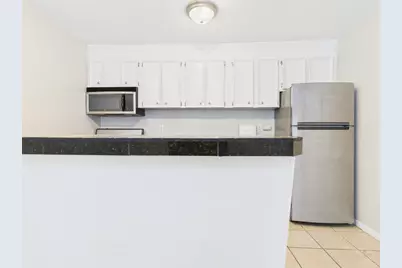 304 E 33rd Street #10, Austin, TX 78705 - Photo 6