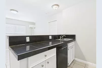 304 E 33rd Street #10, Austin, TX 78705 - Photo 10