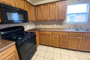 258 Western Dr, Kyle, TX 78640 - Photo 14