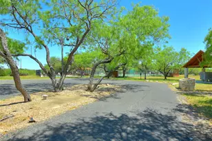 119 Bedford Dr, Spicewood, TX 78669 - Photo 10