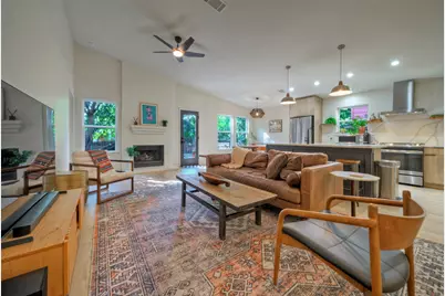 8406 Los Ranchos Drive, Austin, TX 78749 - Photo 12