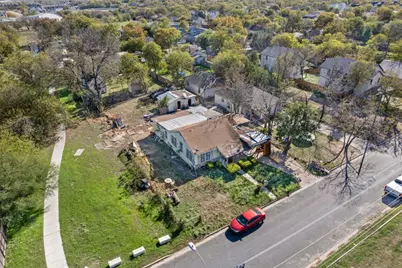 7411 Carver Avenue, Austin, TX 78752 - Photo 2