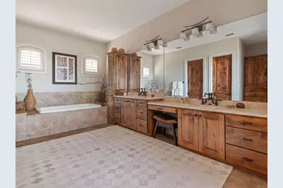 601 Wesley Ridge Drive, Spicewood, TX 78669 - Photo 20