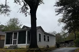 407 Richardson St, Nacogdoches, TX 75961 - Photo 1