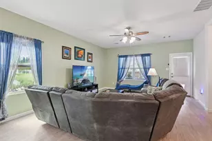 9058 Bowie Rdg, Seguin, TX 78155 - Photo 14