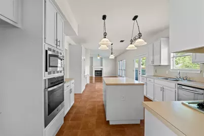 1124 Oaklands Drive, Round Rock, TX 78681 - Photo 10