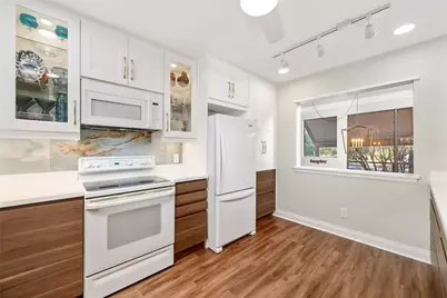 114 World Of Tennis Square #114, Lakeway, TX 78738 - Photo 8