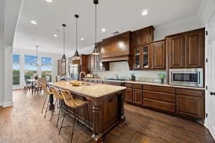 309 SANTALUZ Ln, Austin, TX 78732 - Photo 10