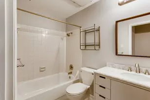 114 E 31st St, Austin, TX 78705 - Photo 10