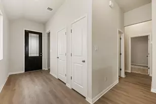 112 Lion's Tail Cv, San Marcos, TX 78666 - Photo 8