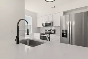 814 W Mary St, Austin, TX 78704 - Photo 12