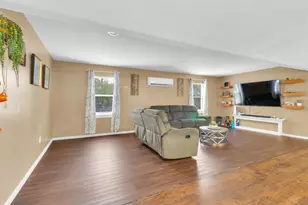 107 SW Forest Hill Cove, Dale, TX 78616 - Photo 4