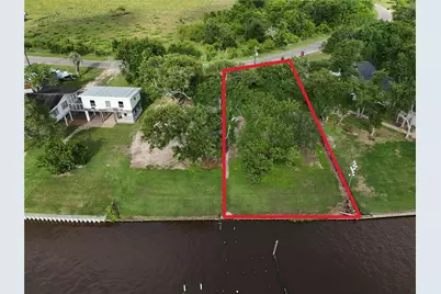 1828 Creekside Drive, Sargent, TX 77414 - Photo 2