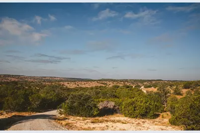 340 Ranch View Road, Spicewood, TX 78669 - Photo 16