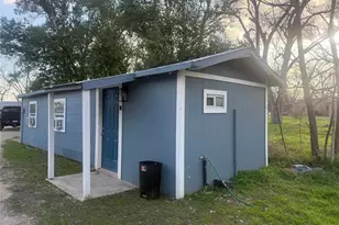 2113 River Rd, San Marcos, TX 78666 - Photo 4