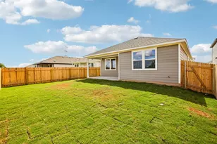 13404 Final Turn Dr, Buda, TX 78610 - Photo 30