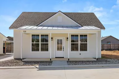 802 S Creek Street #108, Fredericksburg, TX 78624 - Photo 2