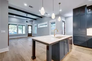 1417 Fairwood Rd, Austin, TX 78722 - Photo 8