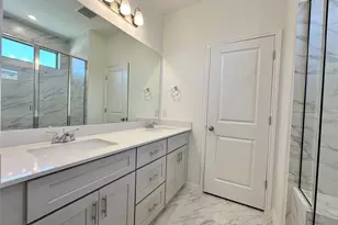 557 Porter Country Pkwy, Buda, TX 78610 - Photo 6