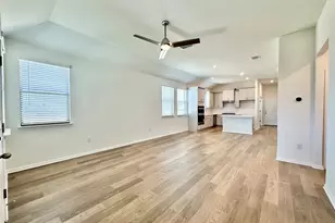 557 Porter Country Pkwy, Buda, TX 78610 - Photo 2