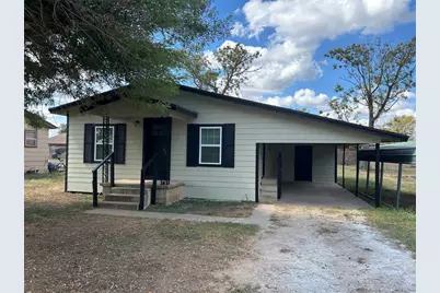 317 Webb Street, Smithville, TX 78957 - Photo 2