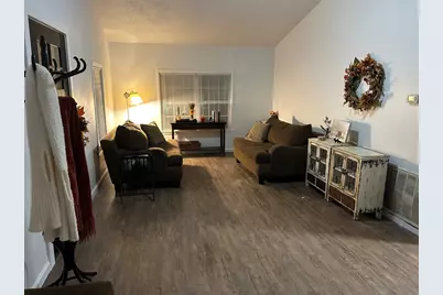 317 Webb Street, Smithville, TX 78957 - Photo 6