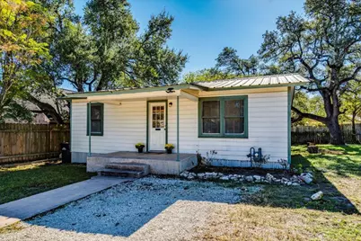 116 E Moeller Street, Bertram, TX 78605 - Photo 2