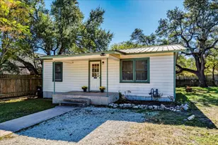 116 E Moeller St, Bertram, TX 78605 - Photo 2