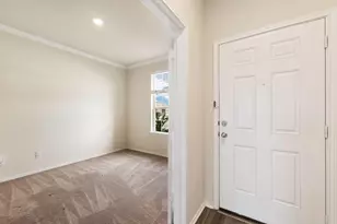 217 Innisfree Rd, Jarrell, TX 76537 - Photo 4