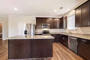 217 Innisfree Rd, Jarrell, TX 76537 - Photo 14