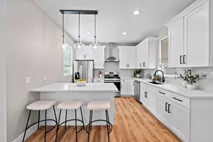 8006 Gault St, Austin, TX 78757 - Photo 4