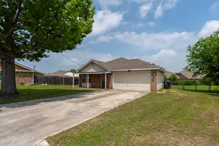 112 Briarwood Ct, Kyle, TX 78640 - Photo 1